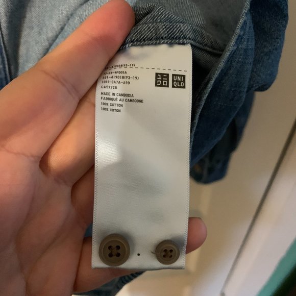 Uniqlo Jean Style Shirt - Picture 6 of 7